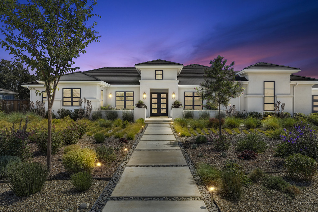 Parella Estates Custom Home